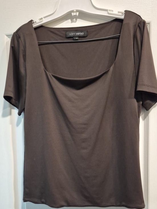 LOFT Tops - LOFT Brown Scoop Neck Short Sleeve Tee